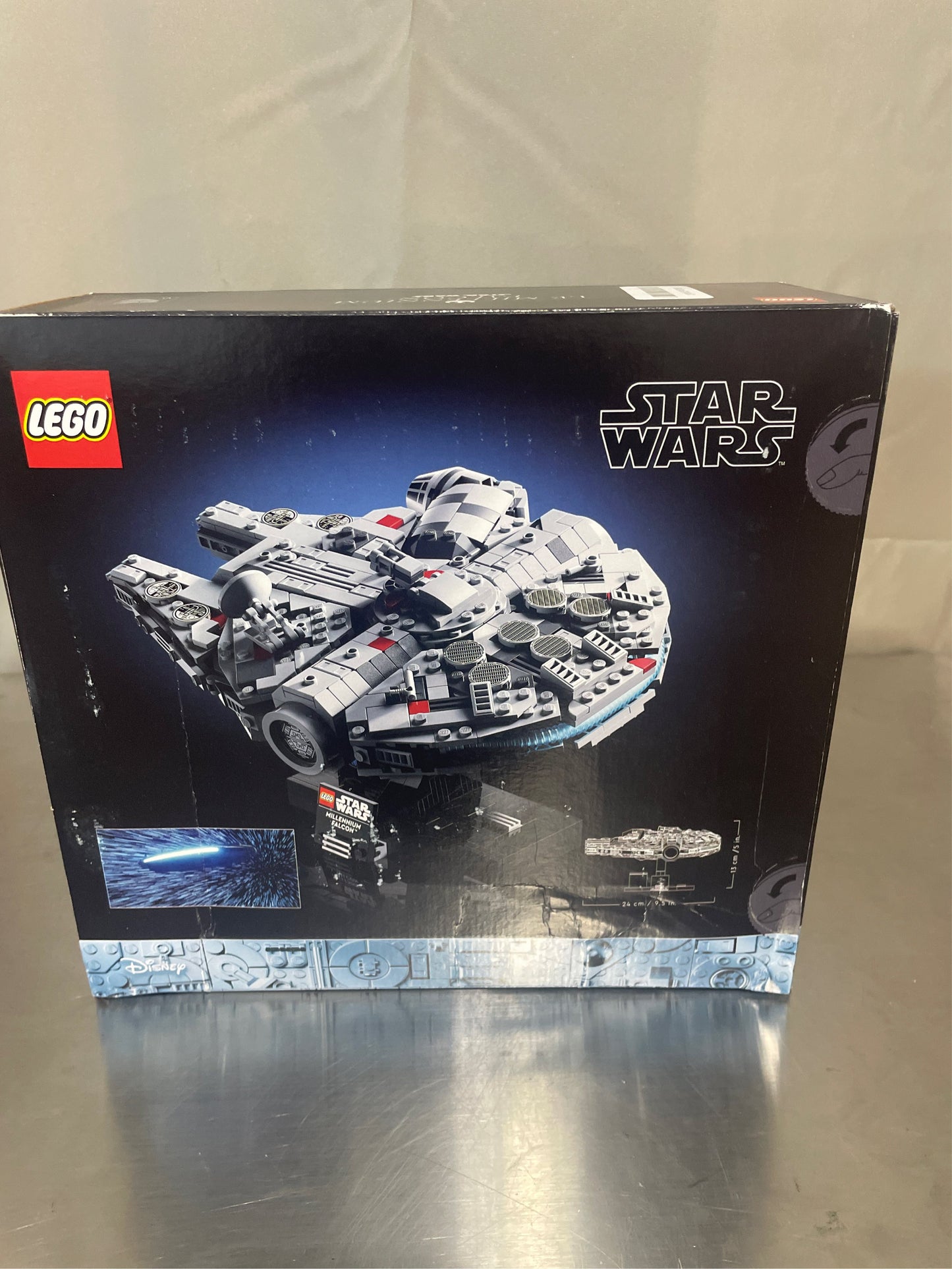 LEGO Star Wars Millennium Falcon 75375 Kit