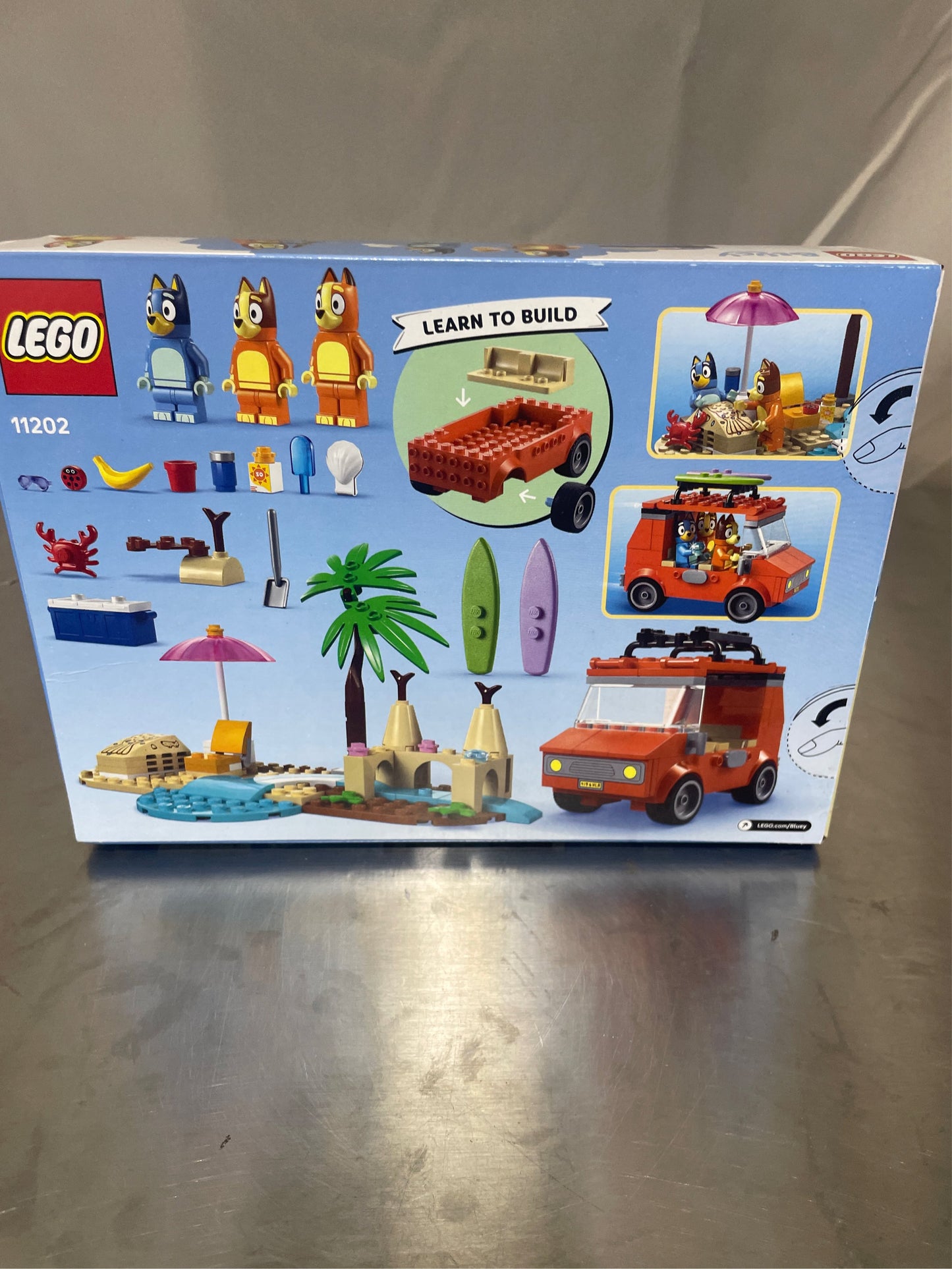 LEGO Bluey Beach & Family Car Trip Set 11202