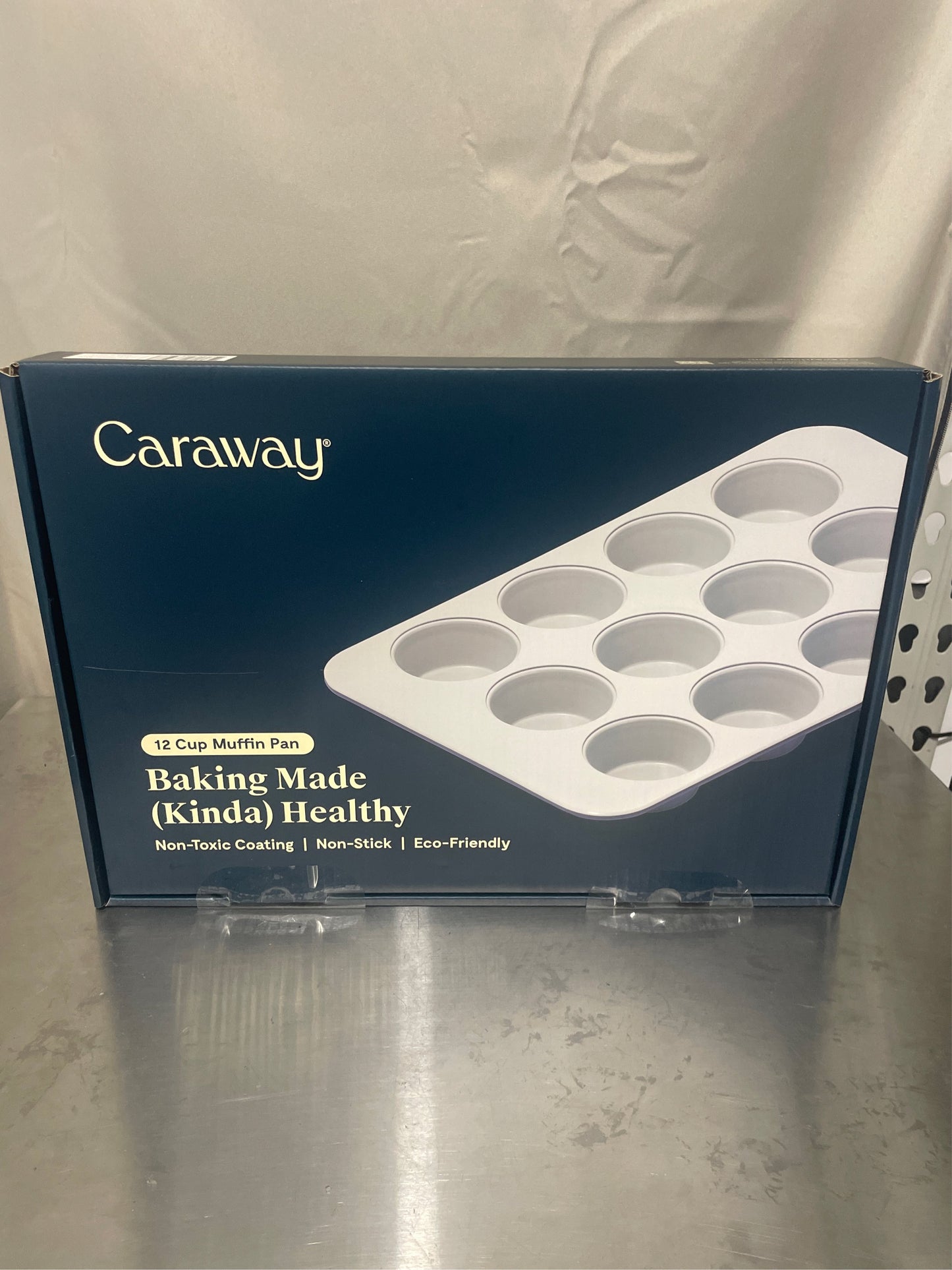 Non-Stick Ceramic Muffin Pan in Navy