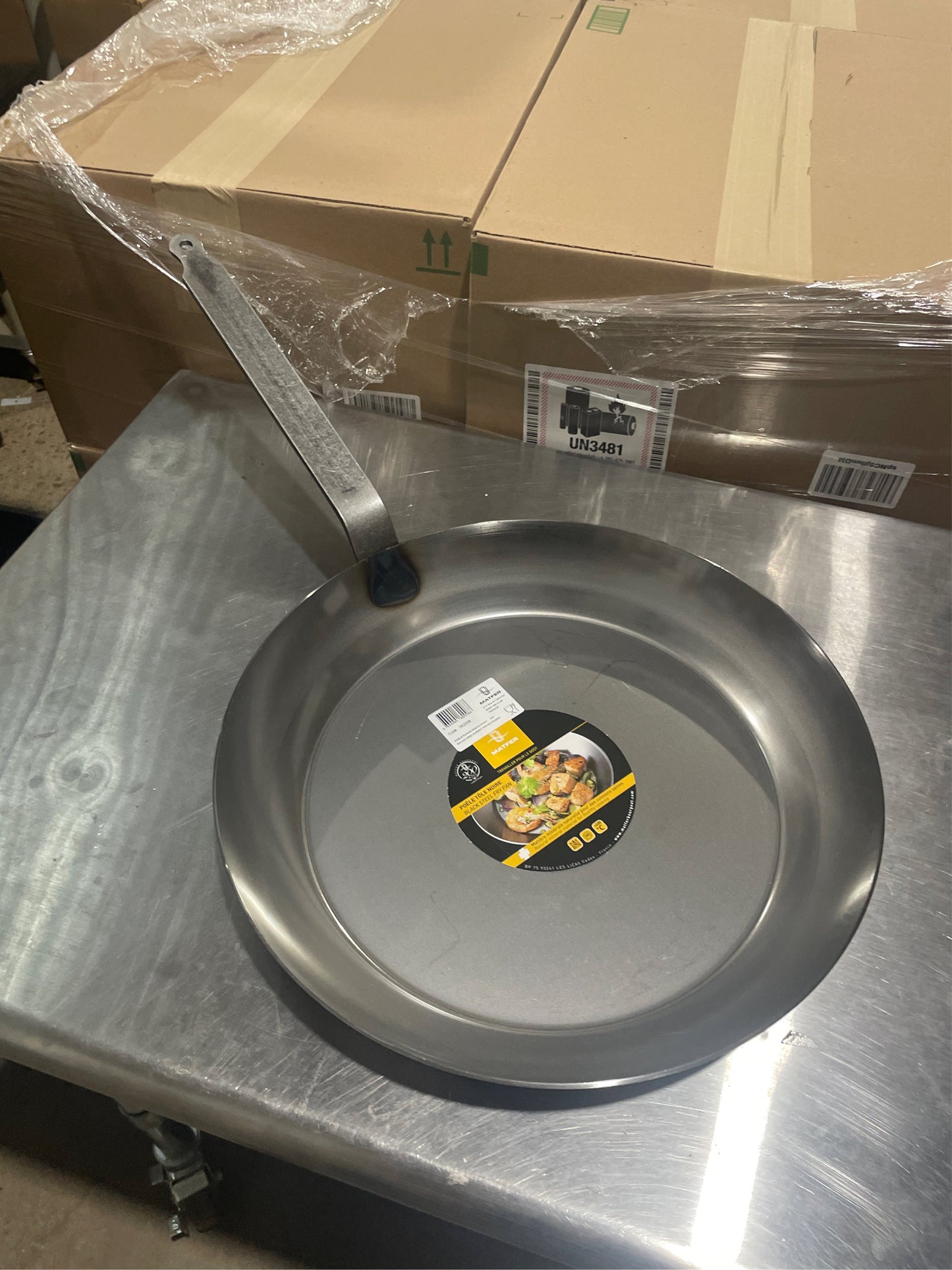 Matfer Black Carbon Steel Fry Pan, 15 3/4""