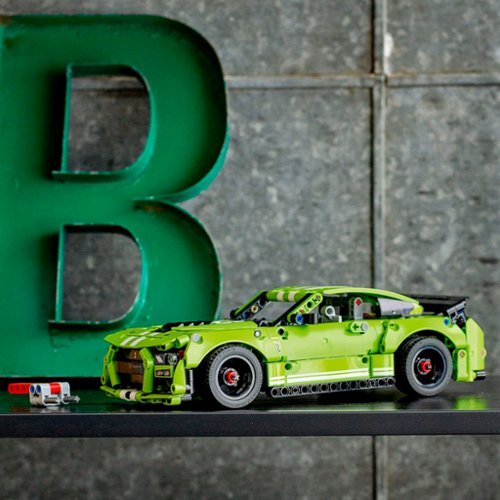 LEGO - Technic Ford Mustang Shelby GT500 42138