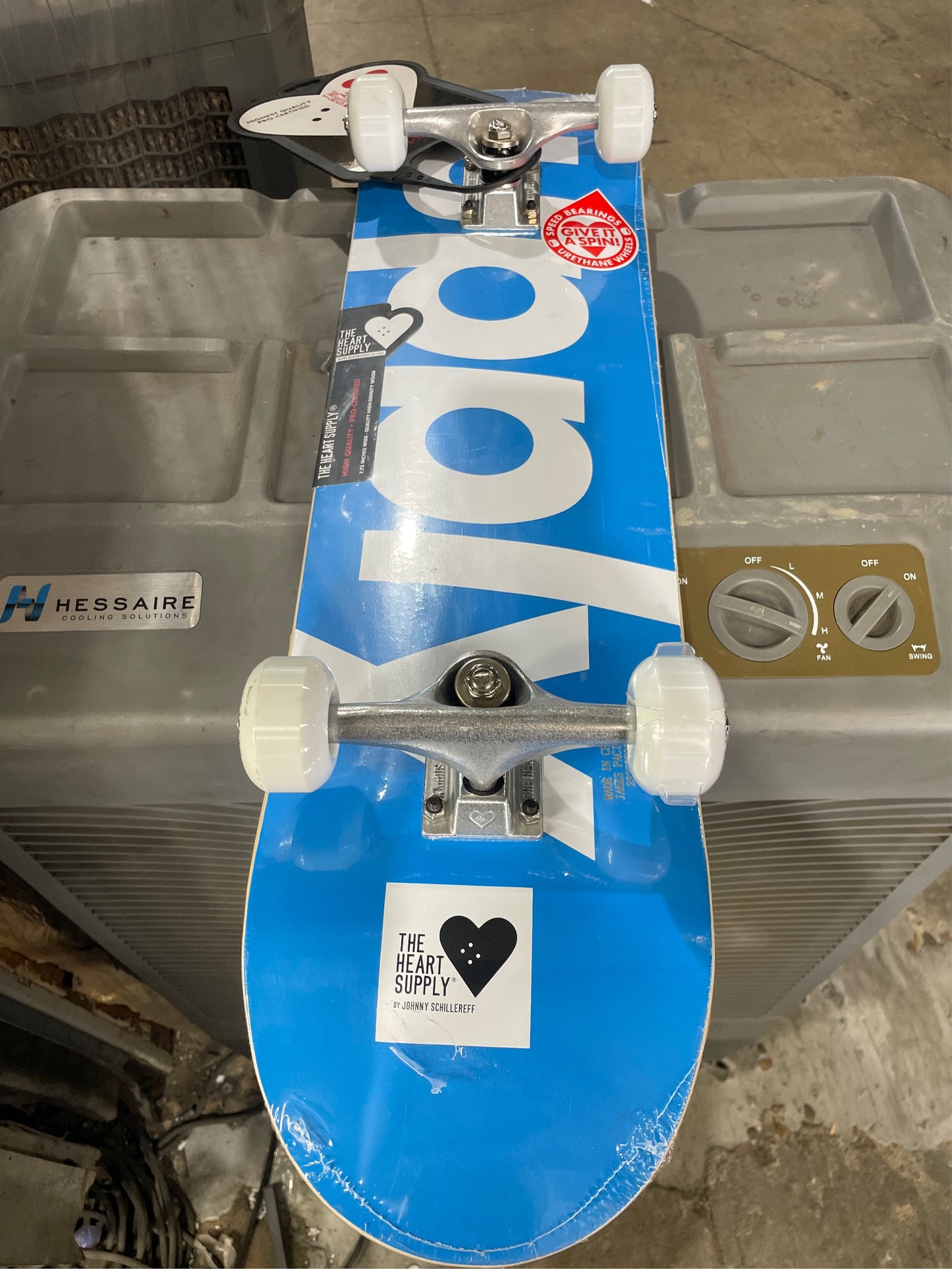 The Heart Supply Skateboard – Bright Blue