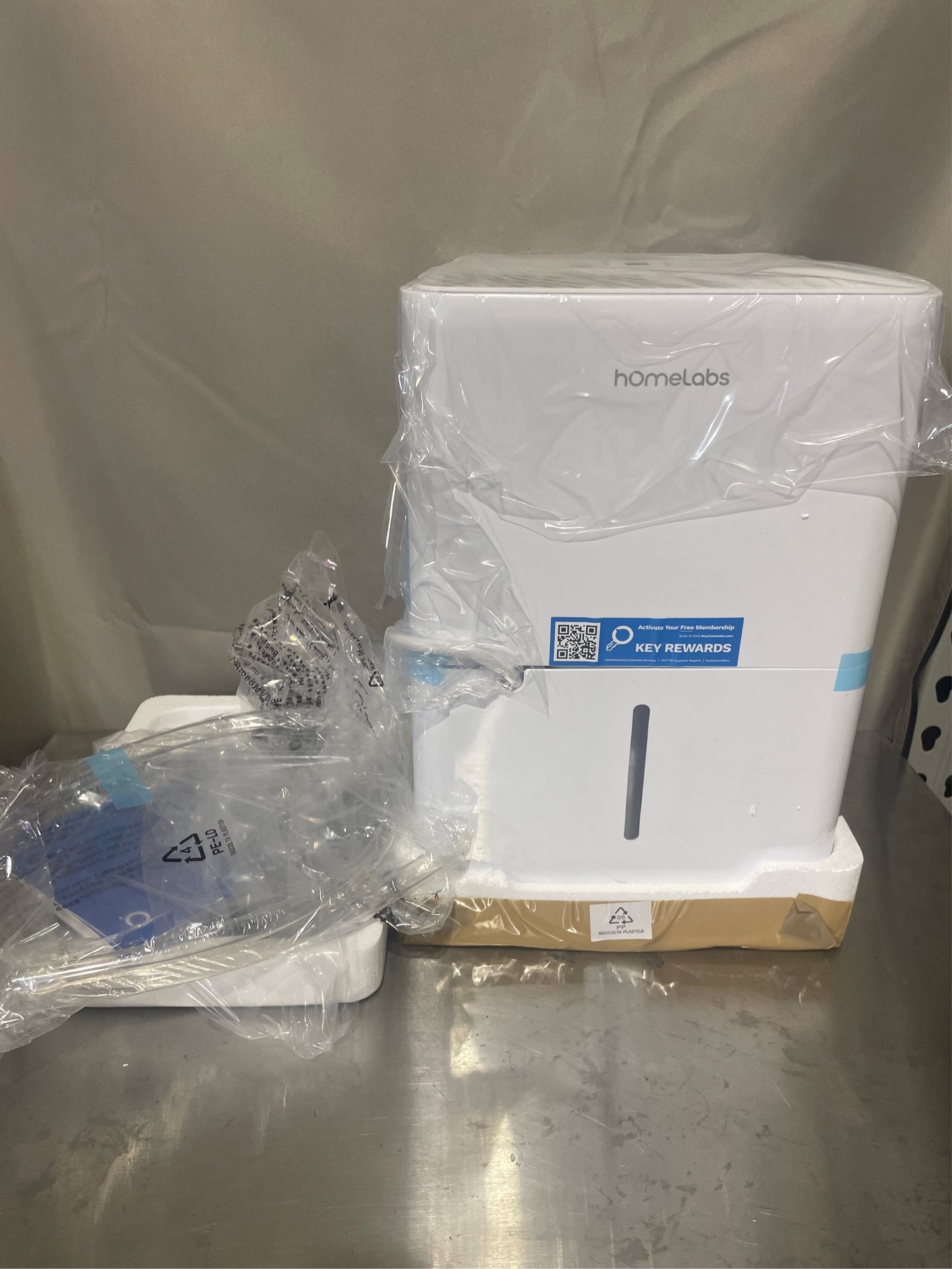 hOmeLabs Portable Wi-Fi Dehumidifier, 8 Pint