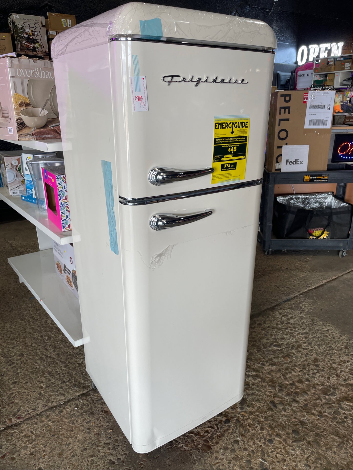 Frigidaire EFR756, Retro Refrigerator, 7.5 cu ft