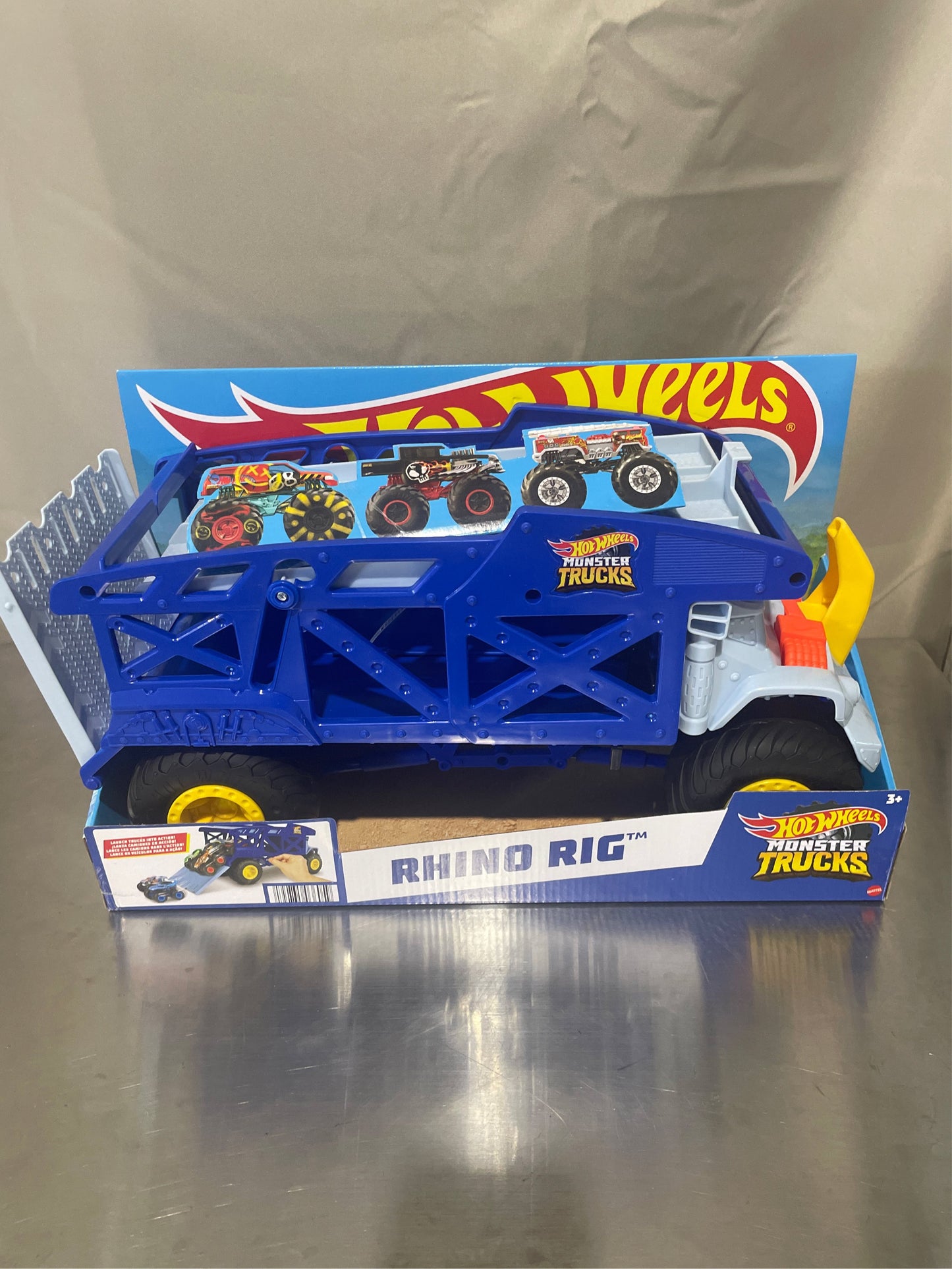 Hot Wheels Monster Mover Rhino Hauler