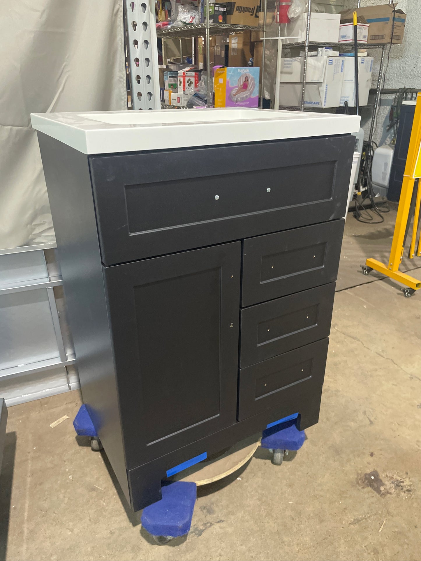 Style Selections Cauley 24-in Black Vanity Top