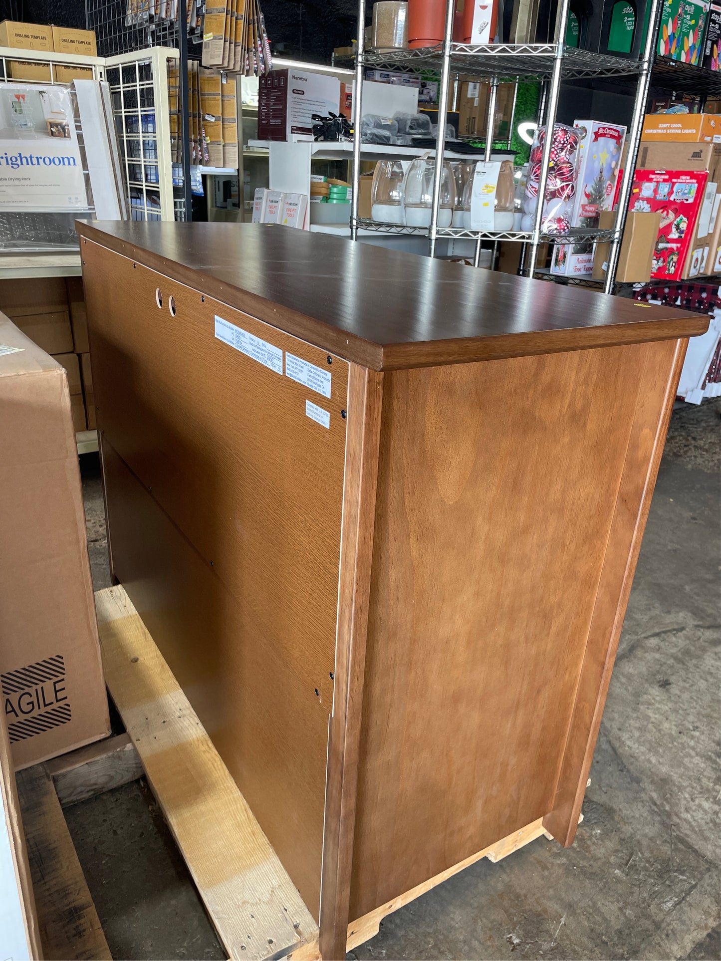 Delta Children Perry 6 Drawer Dresser