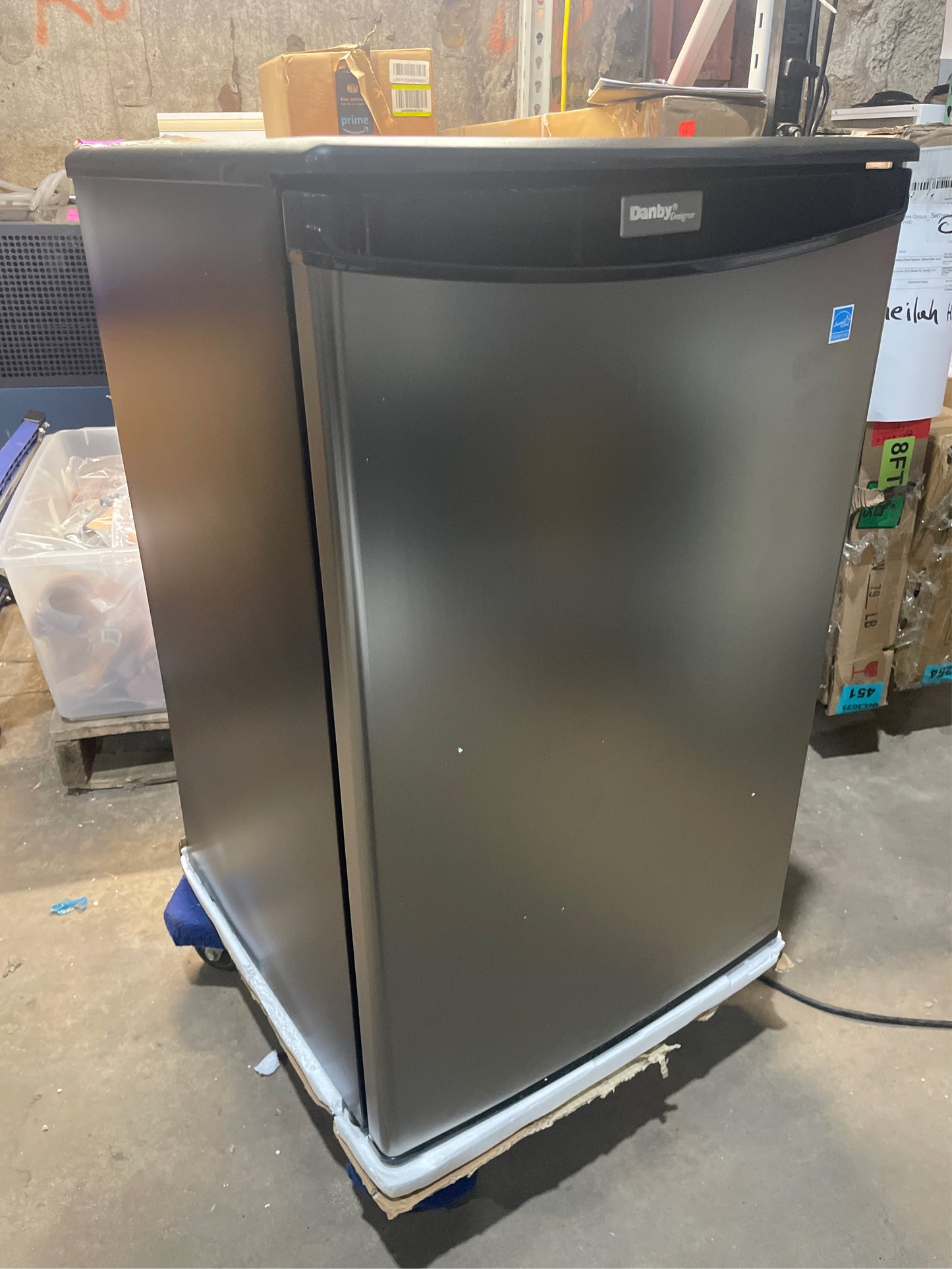 Danby DAR044A4BSLDD 4.4 cu ft Fridge