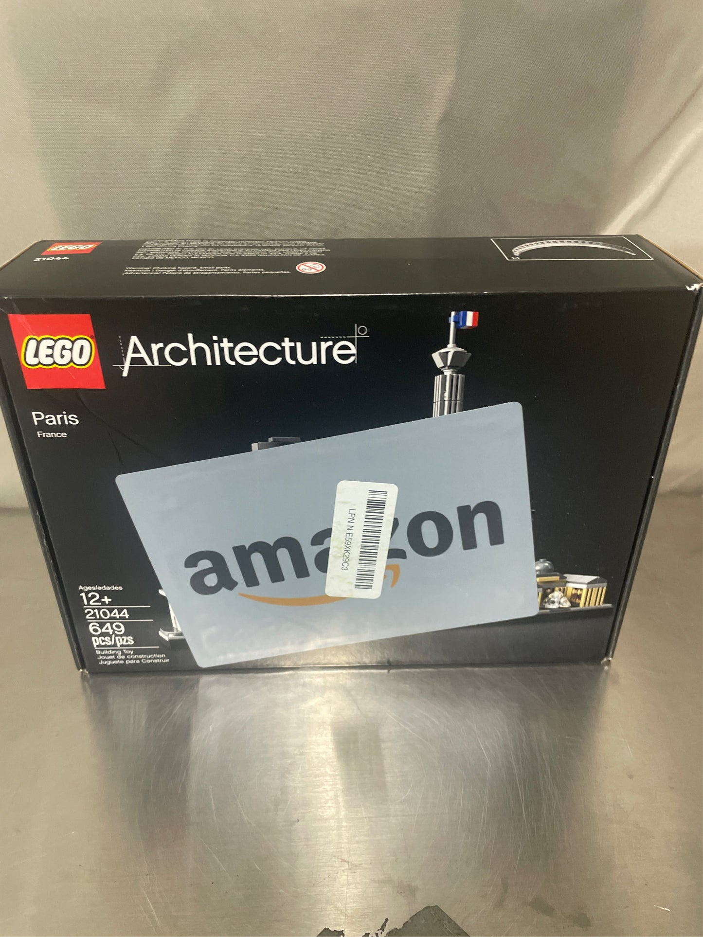 LEGO Paris Skyline Kit (694 Piece)