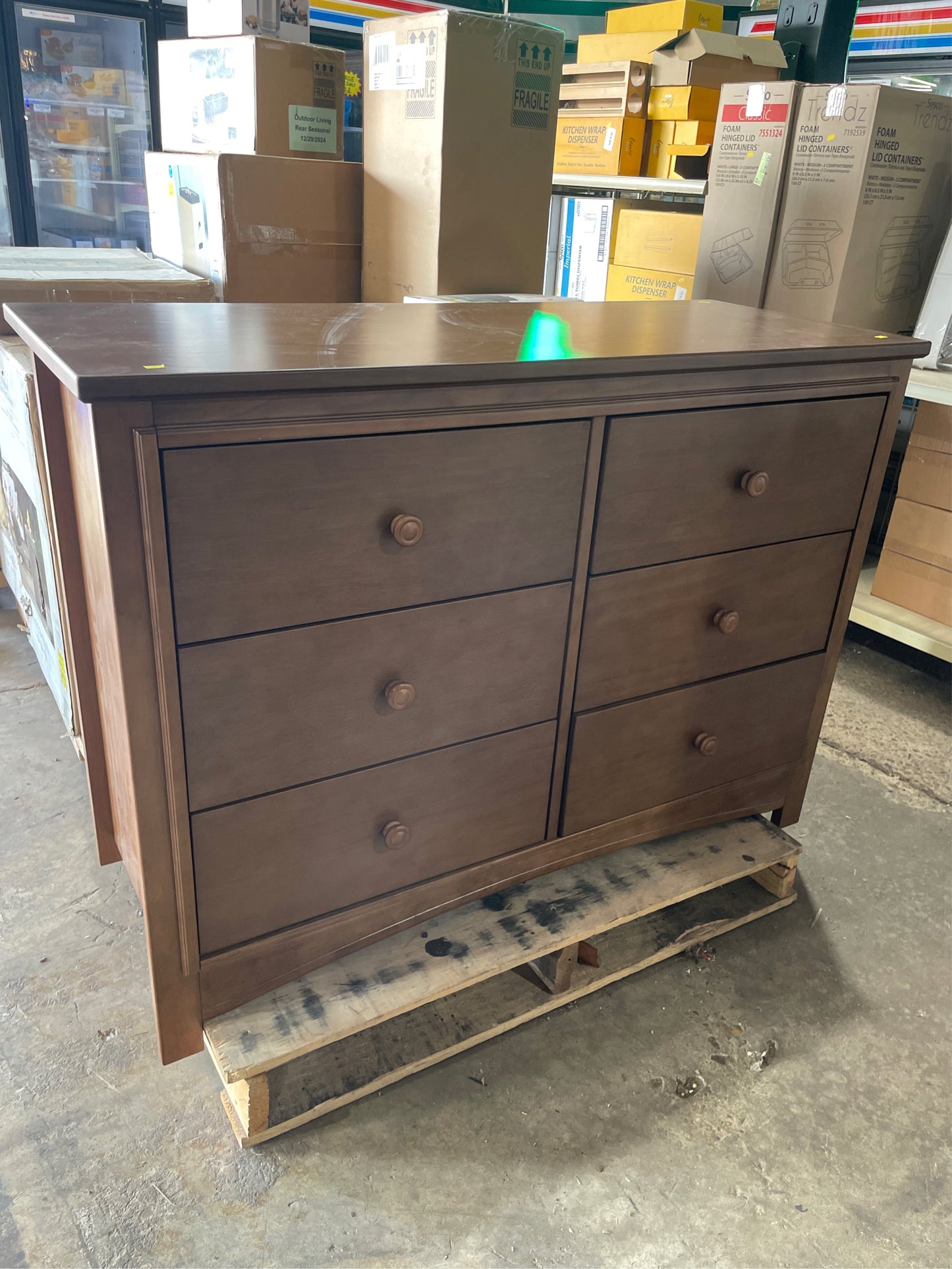 Delta Children Perry 6 Drawer Dresser