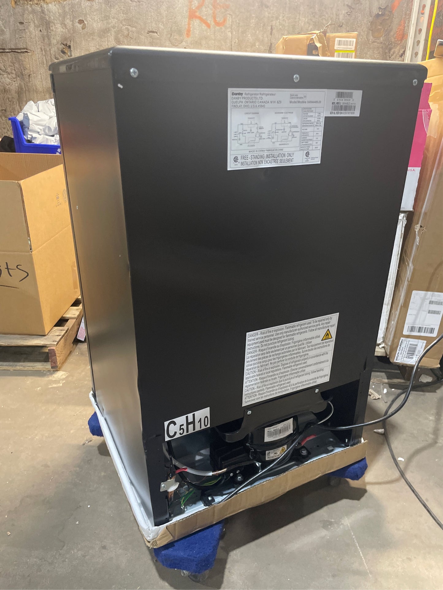 Danby DAR044A4BSLDD 4.4 cu ft Fridge