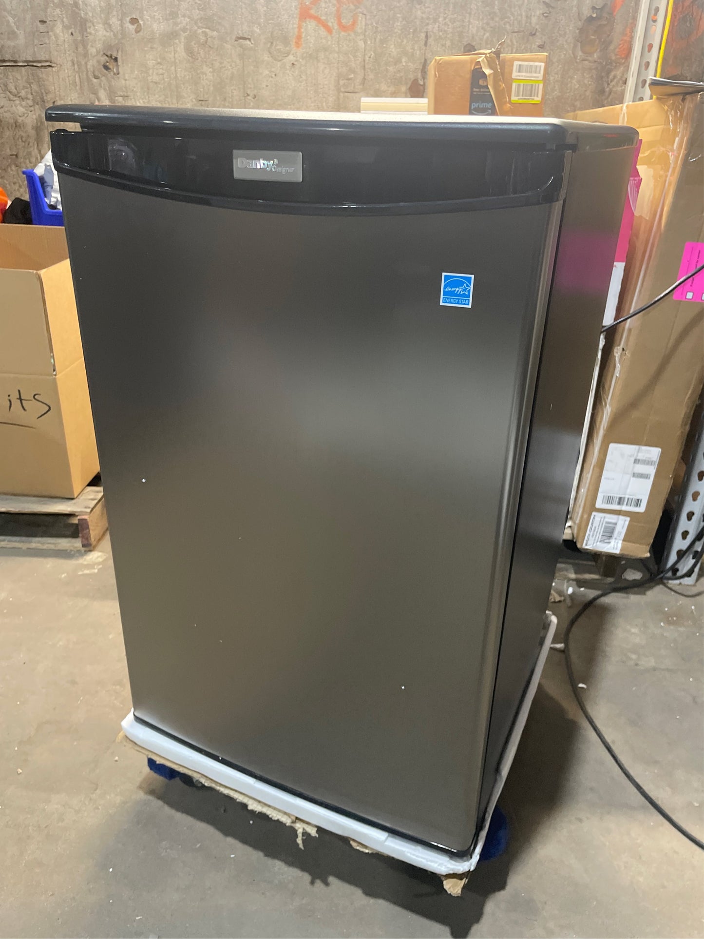 Danby DAR044A4BSLDD 4.4 cu ft Fridge