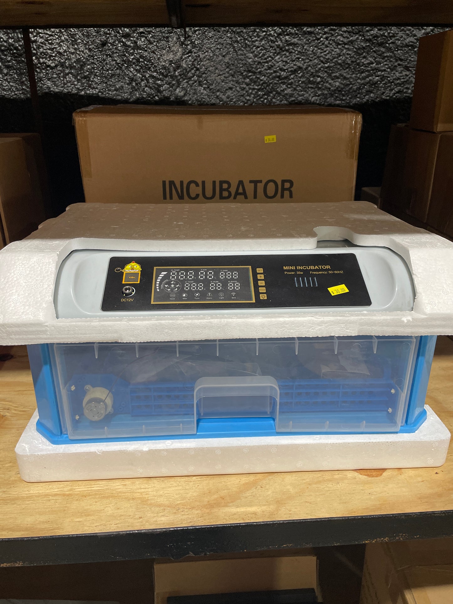 24 eggs incubator,Automatic Egg Turner with Temperature and Humidity Control